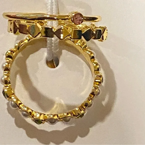 Madewell Set of Three Faux Pearl & Gem
Stackable Rings NWT Size 8 - Picture 8 of 9